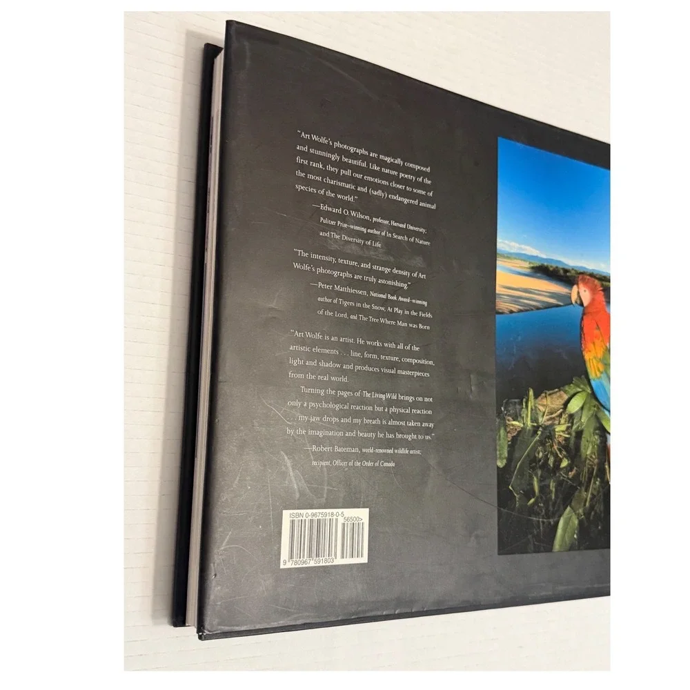 The Living Wild Art Wolfe Hardcover Photography Book 1st Edition 2000 Wild Earth